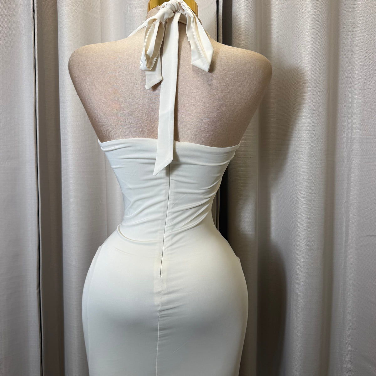 HALTER TWIST FRONT DRAPED MAXI DRESS-Cream/White