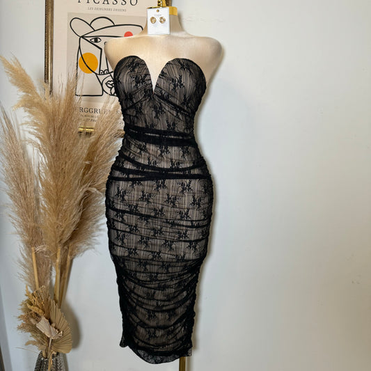 Sweetheart Shape Lace Dress-Black
