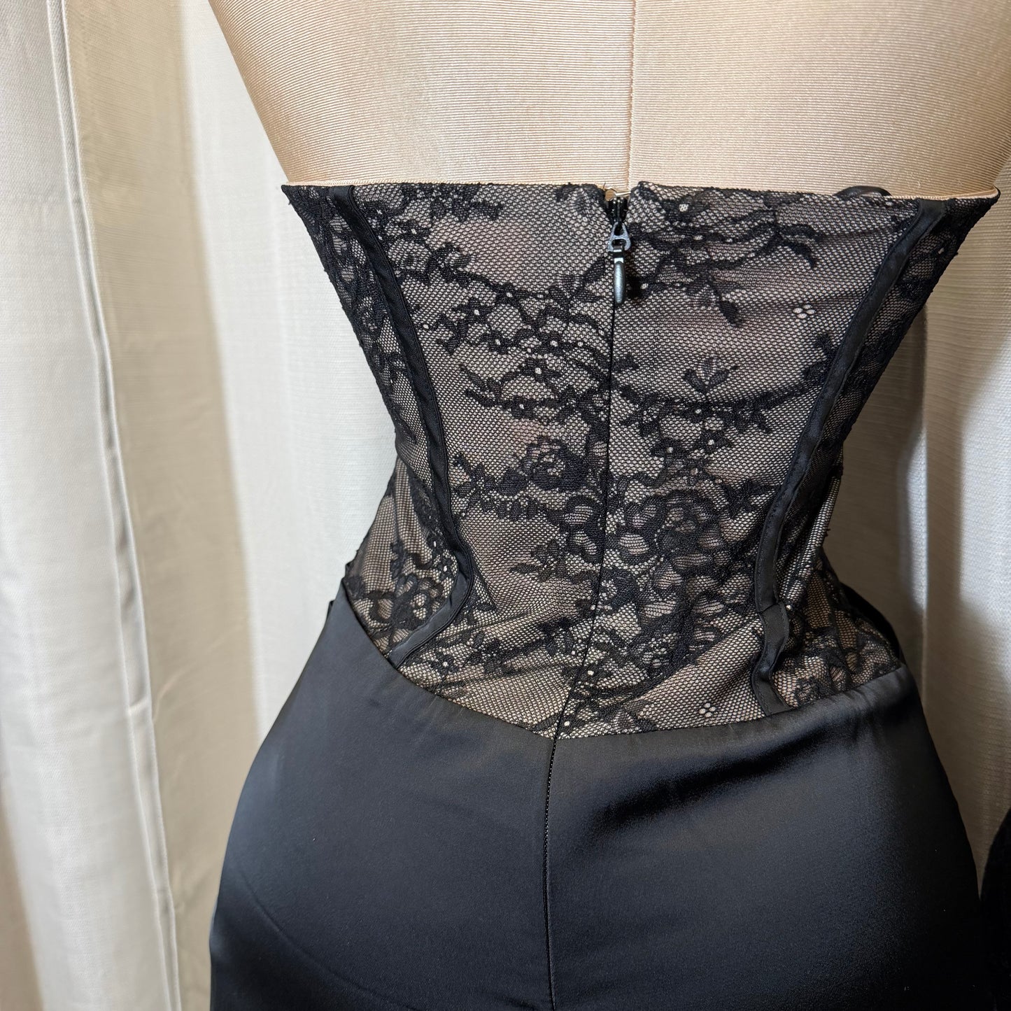 STRAPLESS CORSET A-LINE MINI DRESS-Black