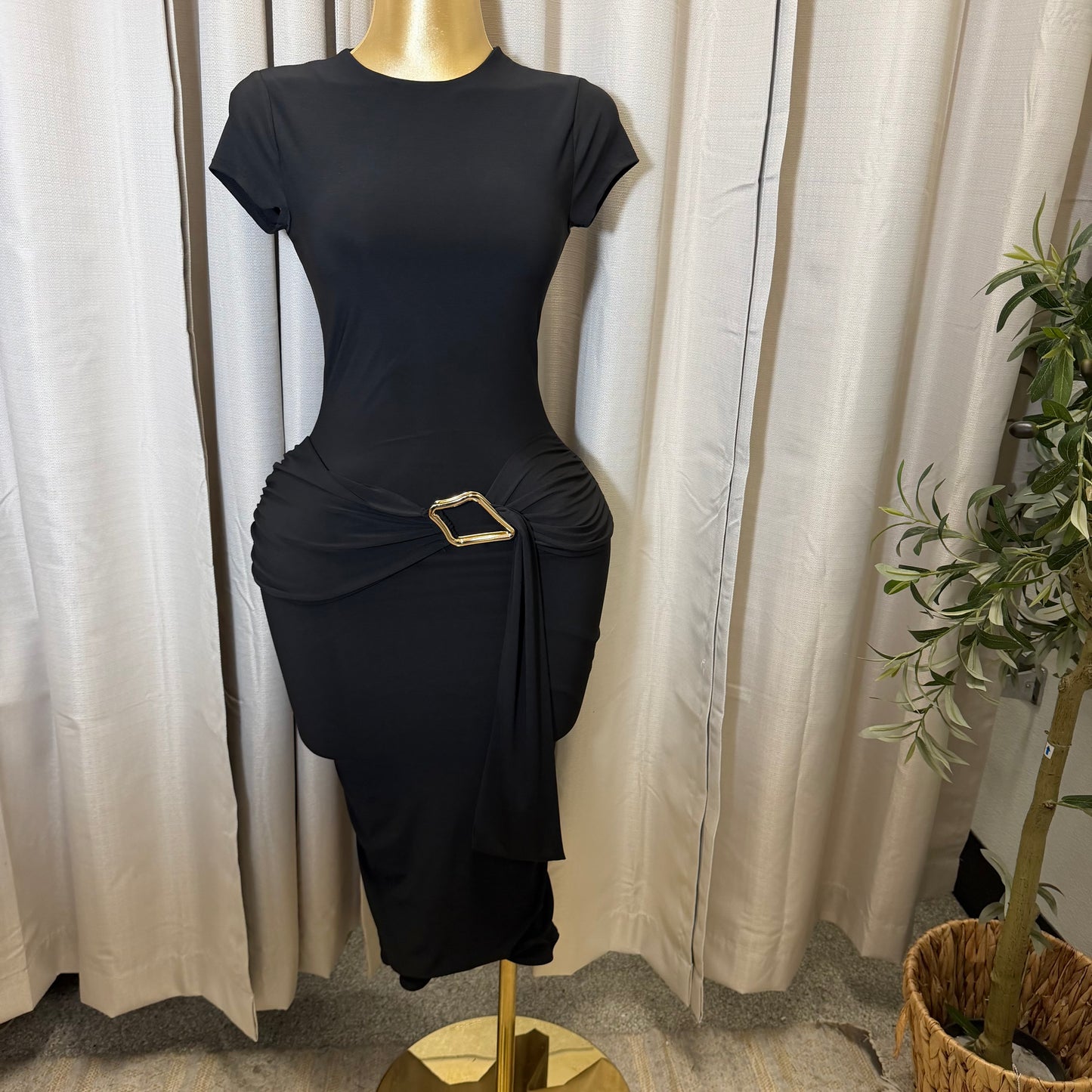 Short Sleeve Midi Dress-Black