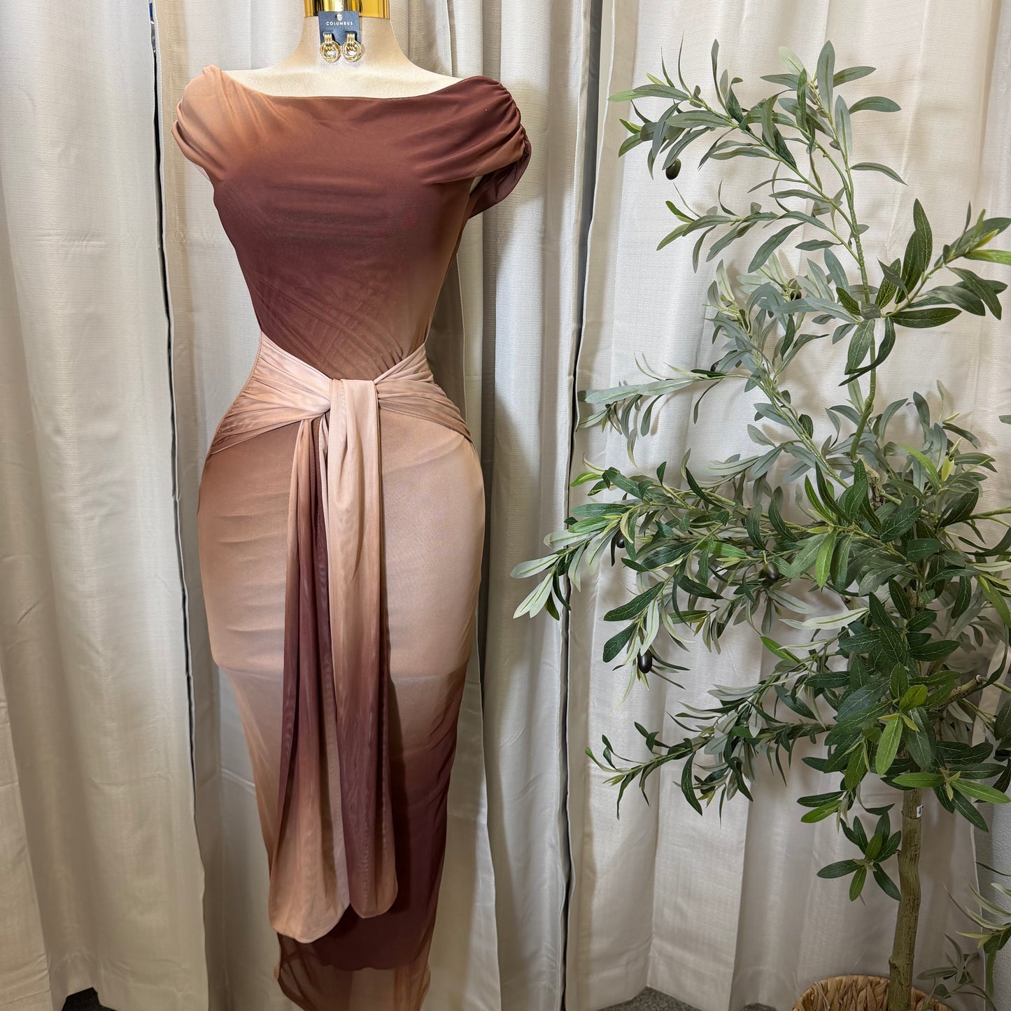 Off shoulder Mesh Ombré Maxi Dress-Brown