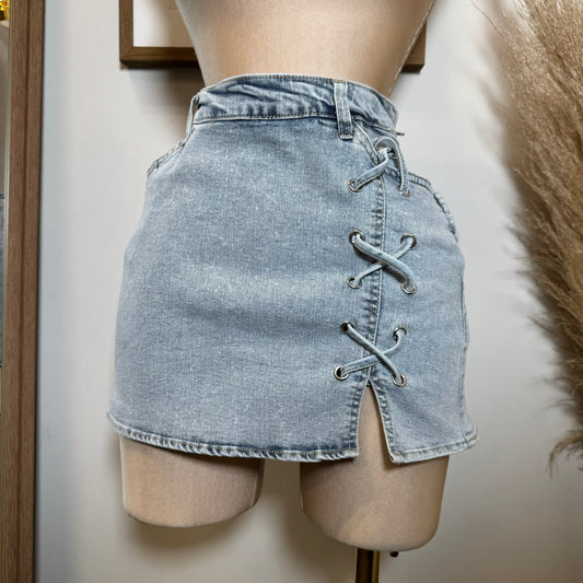 Chica Sexy Denim Skirt-LT Blue