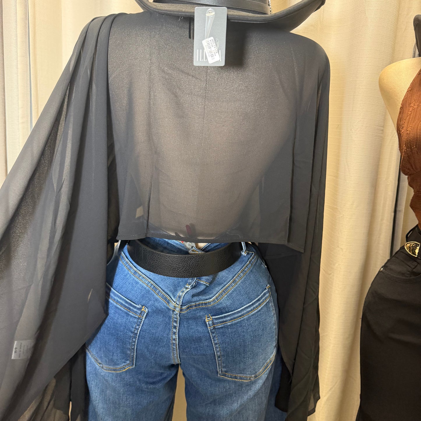 Mesh Long sleeve Crop Top-Black