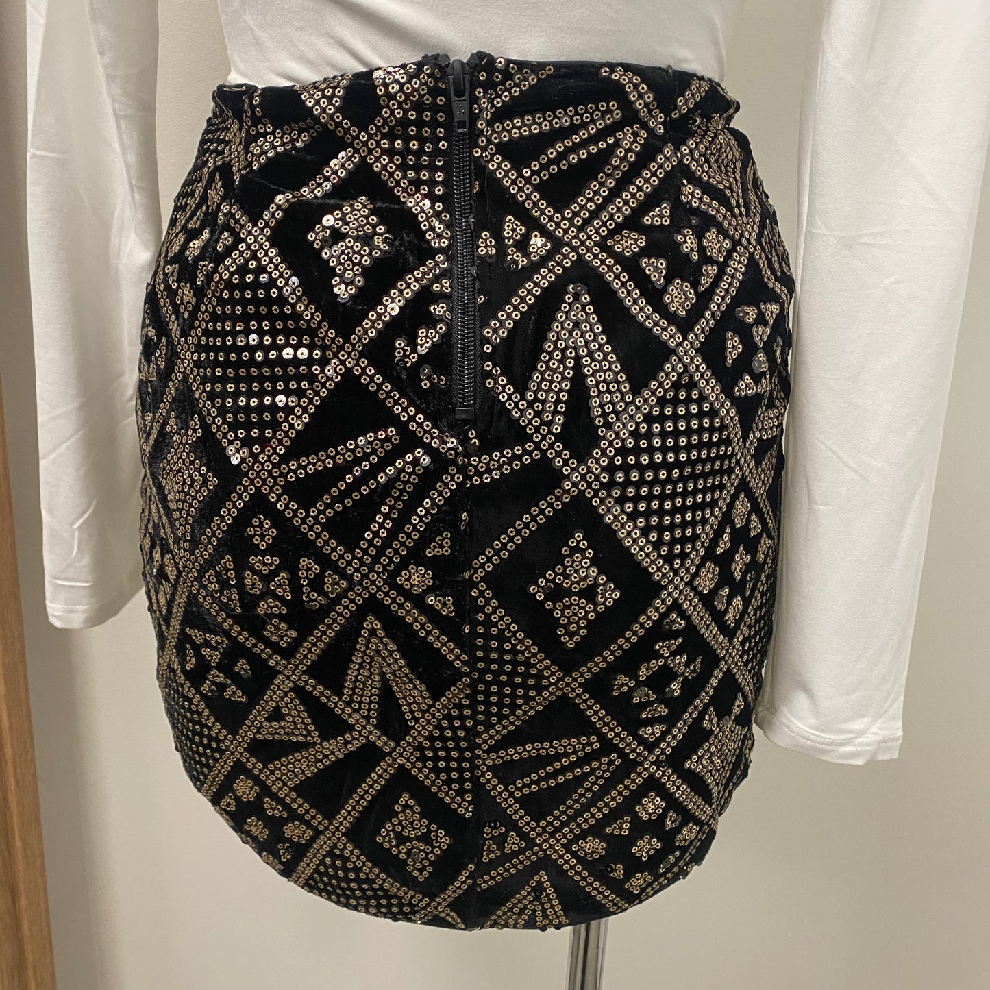 New Years Velvet Skirt-Black/Gold