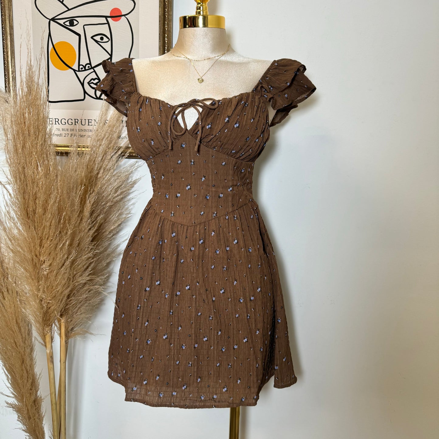 Ruffle Sleeve Mini Dress-Brown