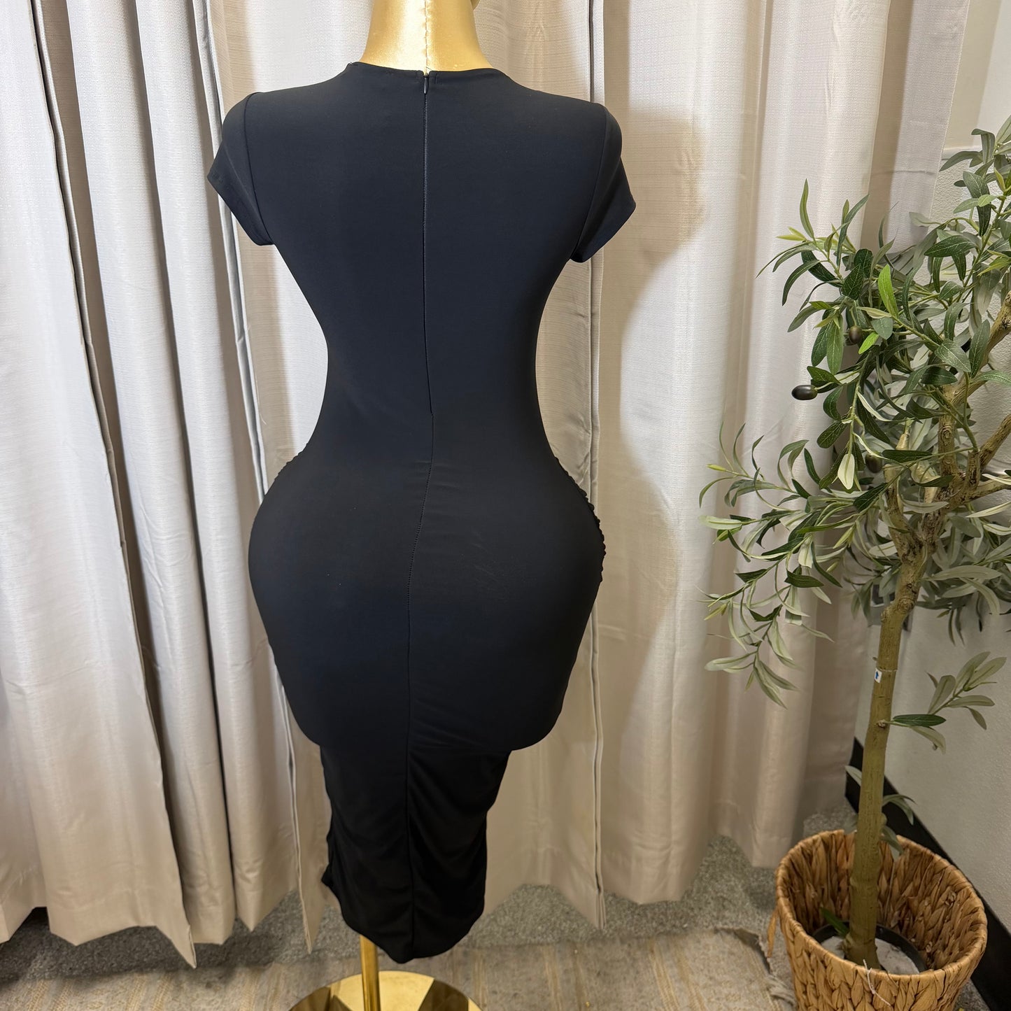 Short Sleeve Midi Dress-Black