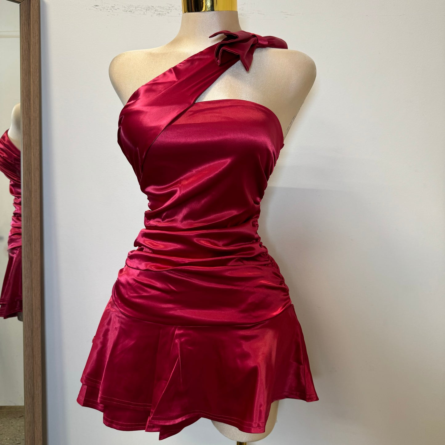 Labella Satin Dress-Red