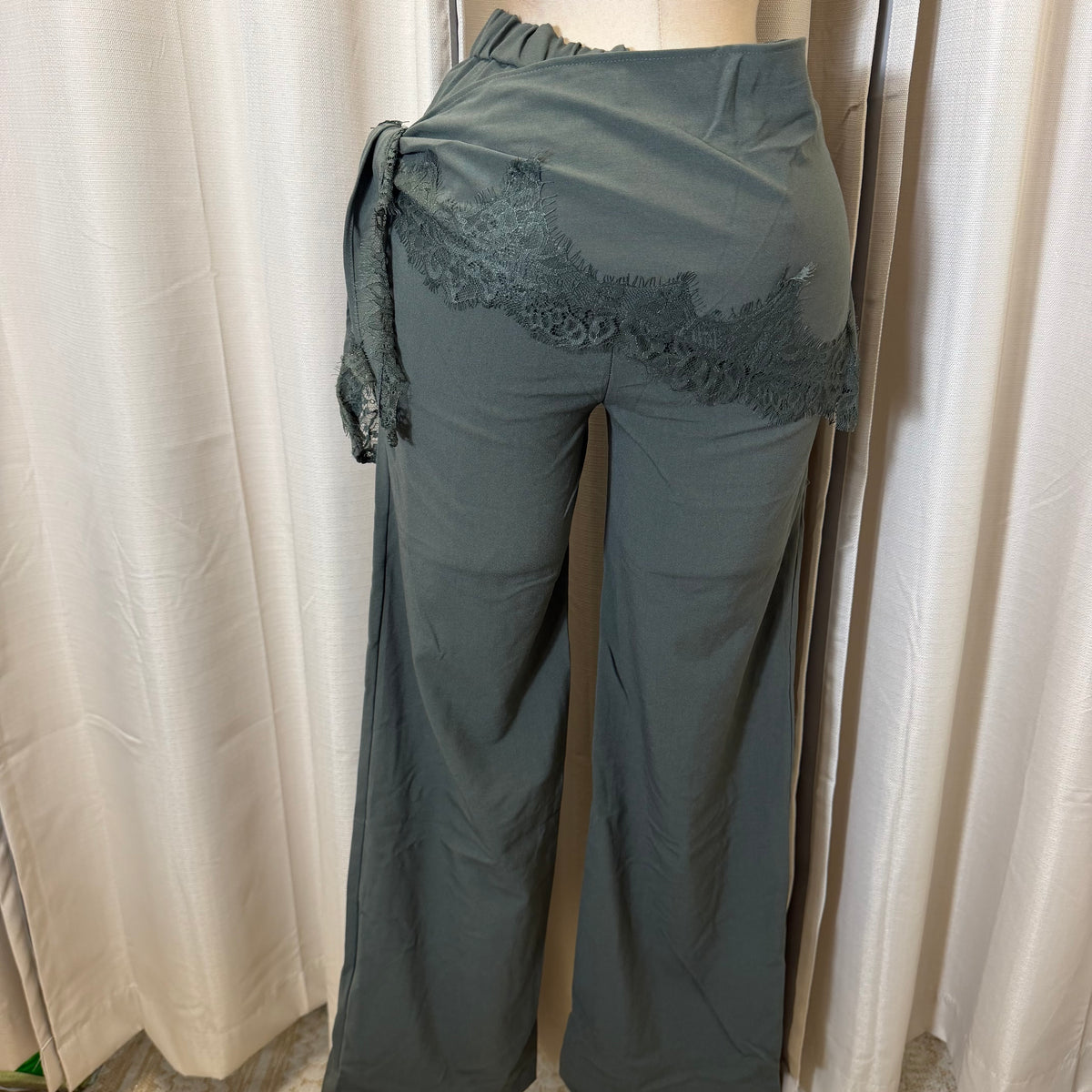 Dressy pant With scarf detail-Olive Green