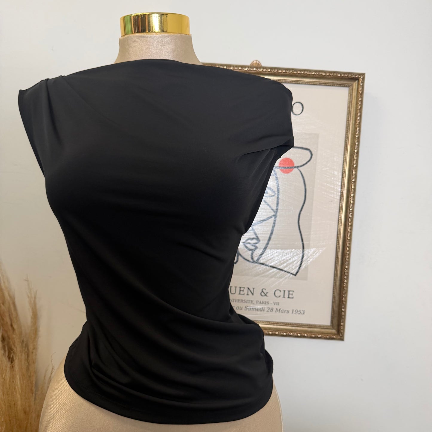 One shoulder Draped Top-Black