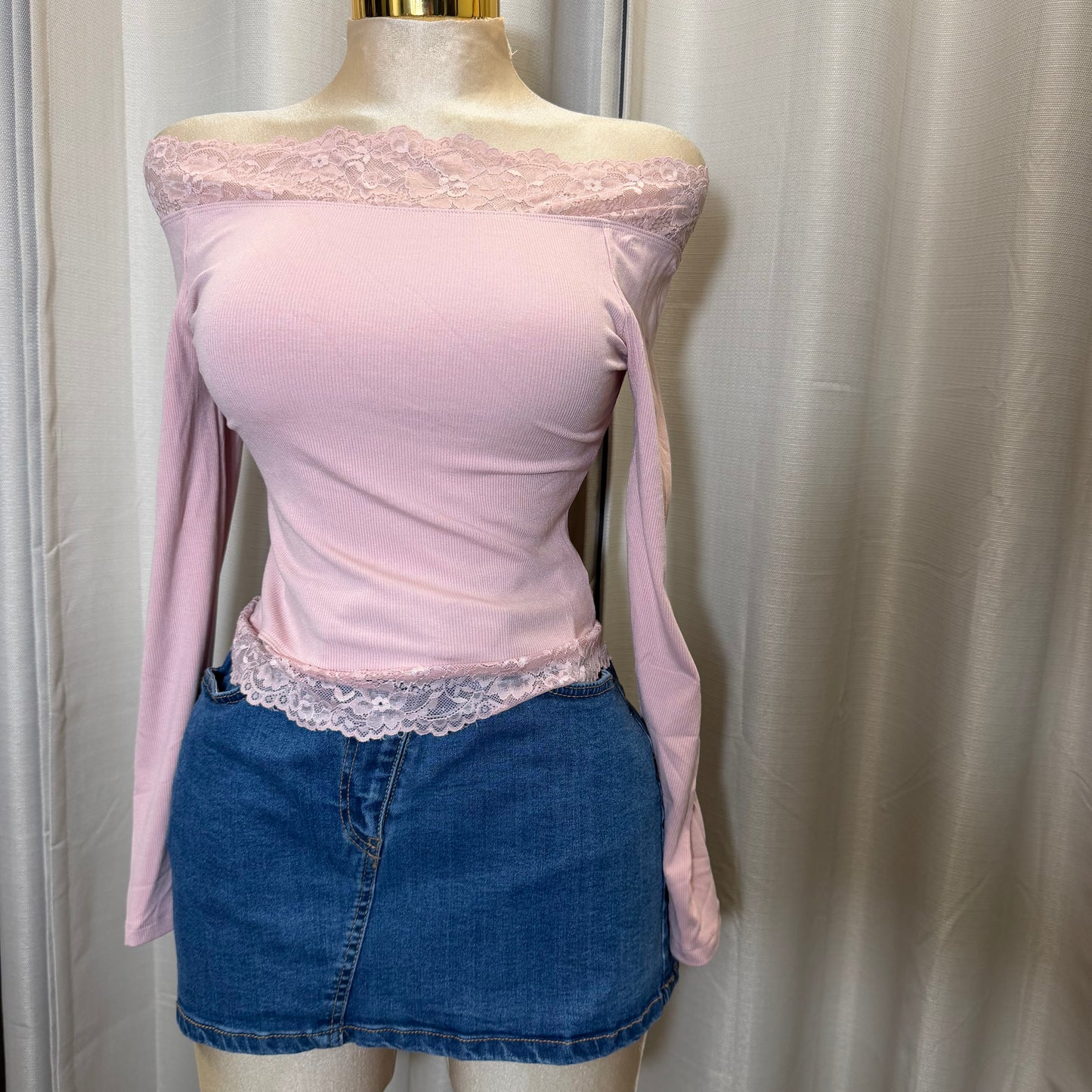 Long sleeve Lace Top-pink