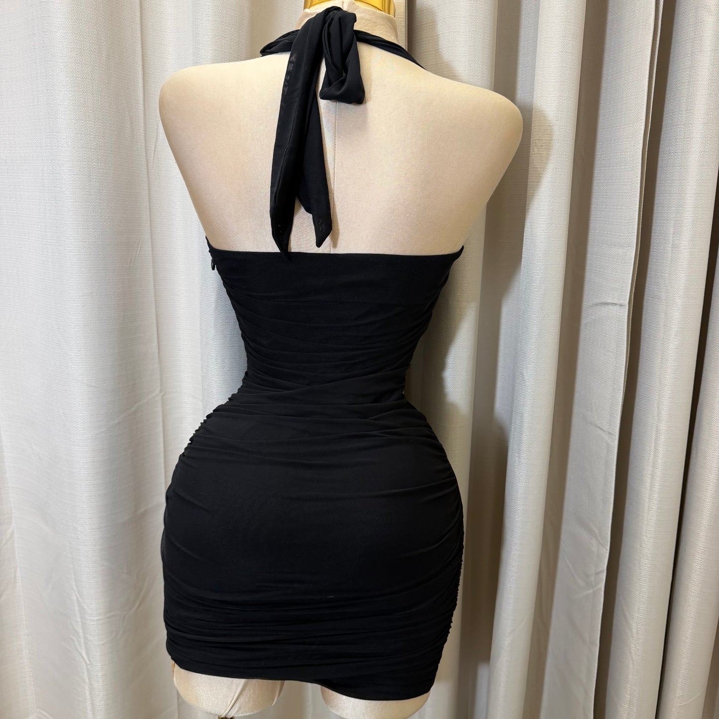 SWEETHEART TWIST NECKLINE MESH MINI DRESS-Black