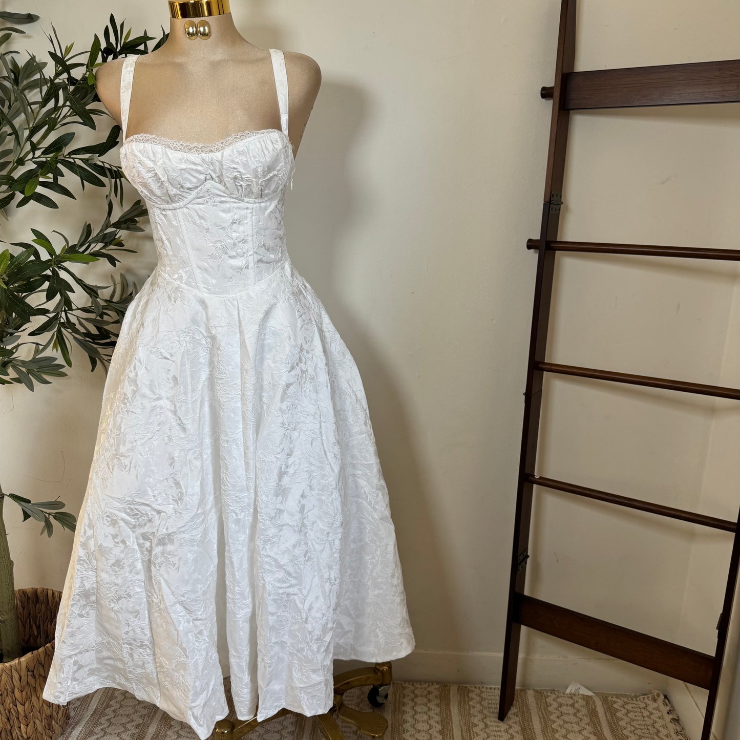 Fleur Corset Midi Dress-White