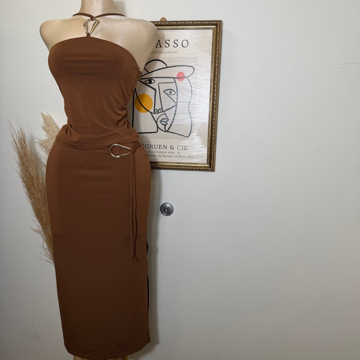 Keyhole Halter Top W/ Midi Skirt Set-brown