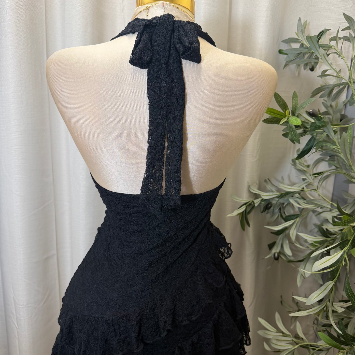 Halter lace mini dress with layered skirt-Black