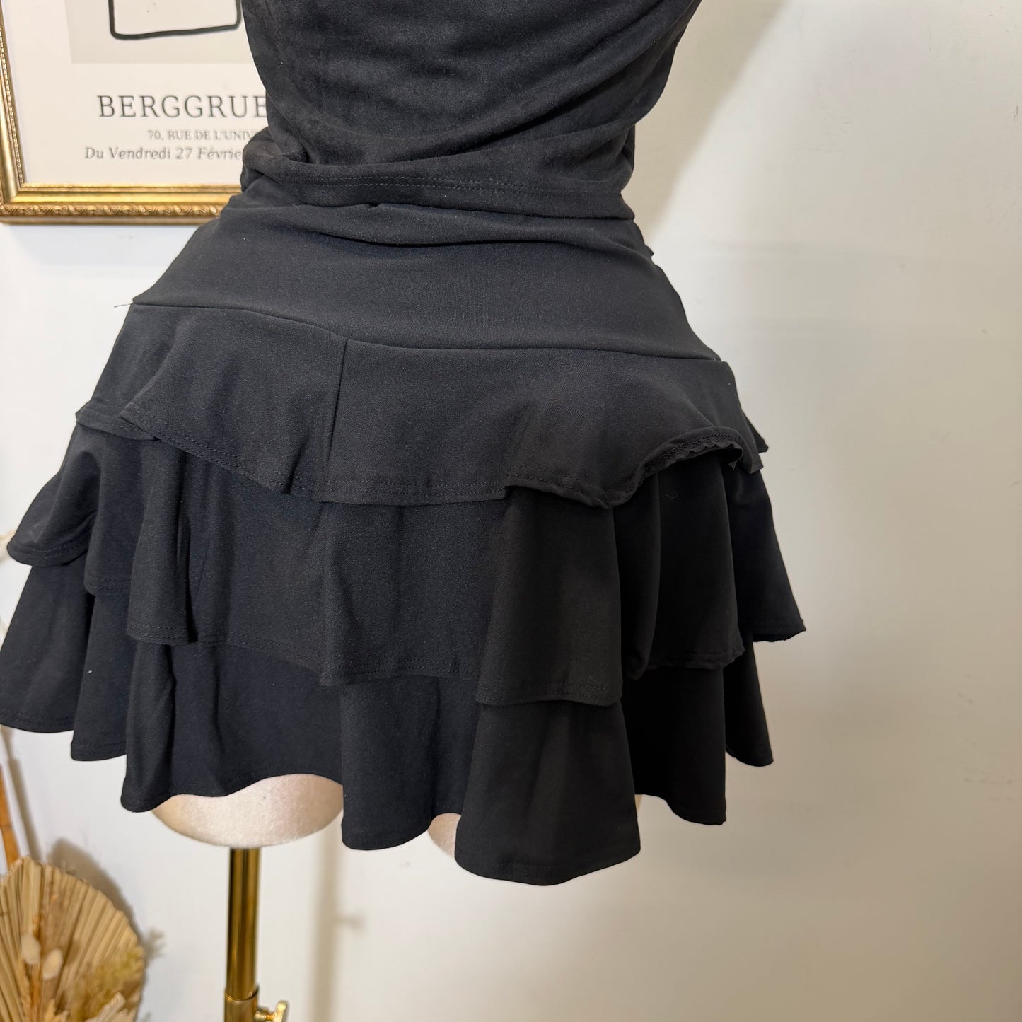 Metal Trim Ruffle Mini Skort-Black
