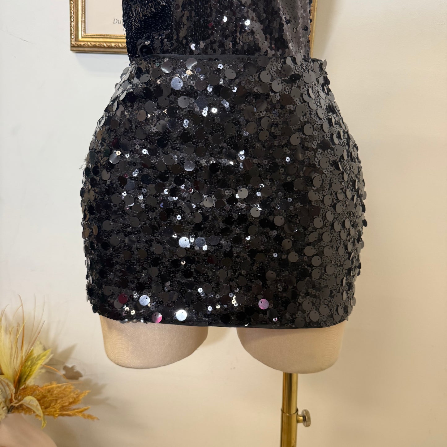 Low Waisted Sequin Micro Mini Skirt-Black