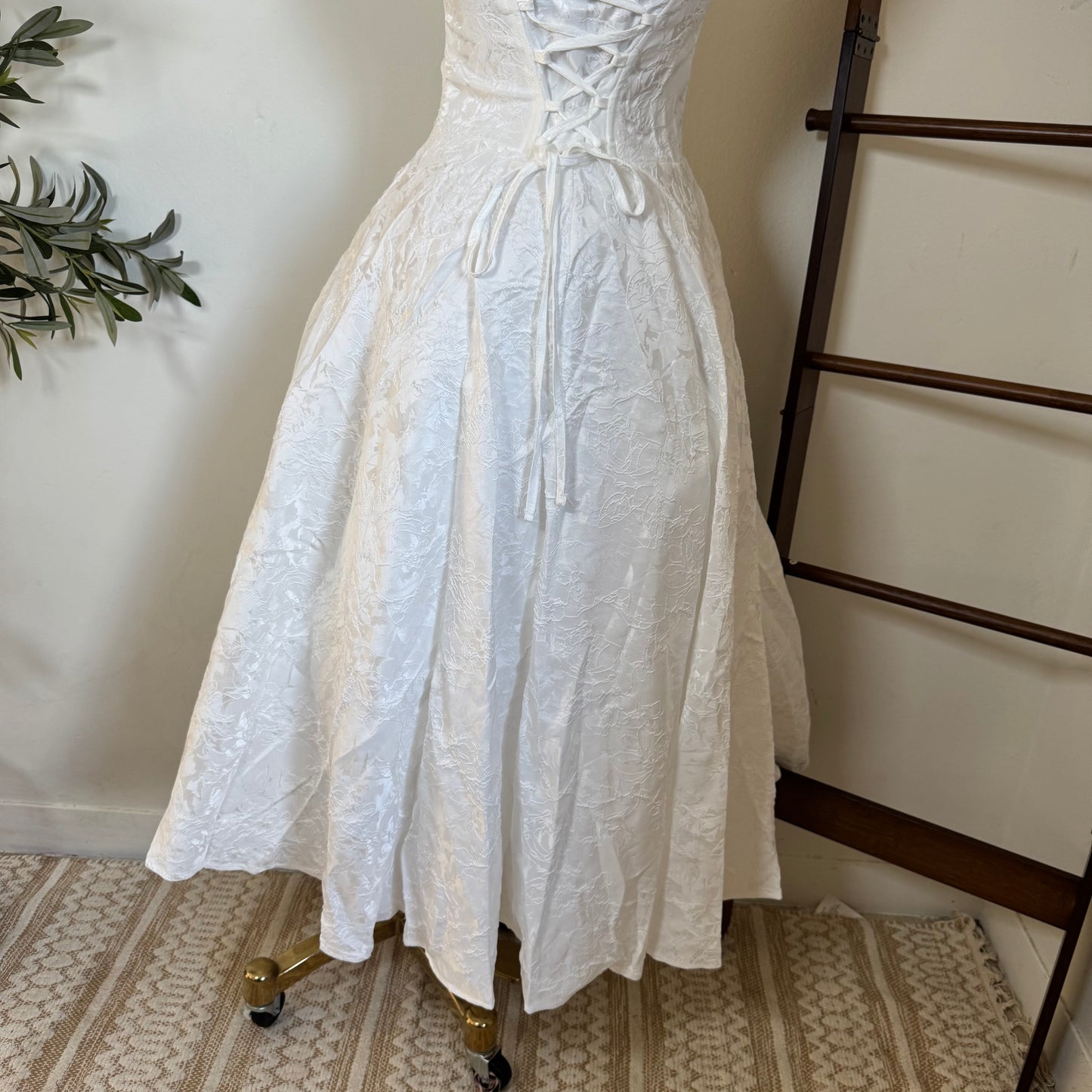 Fleur Corset Midi Dress-White