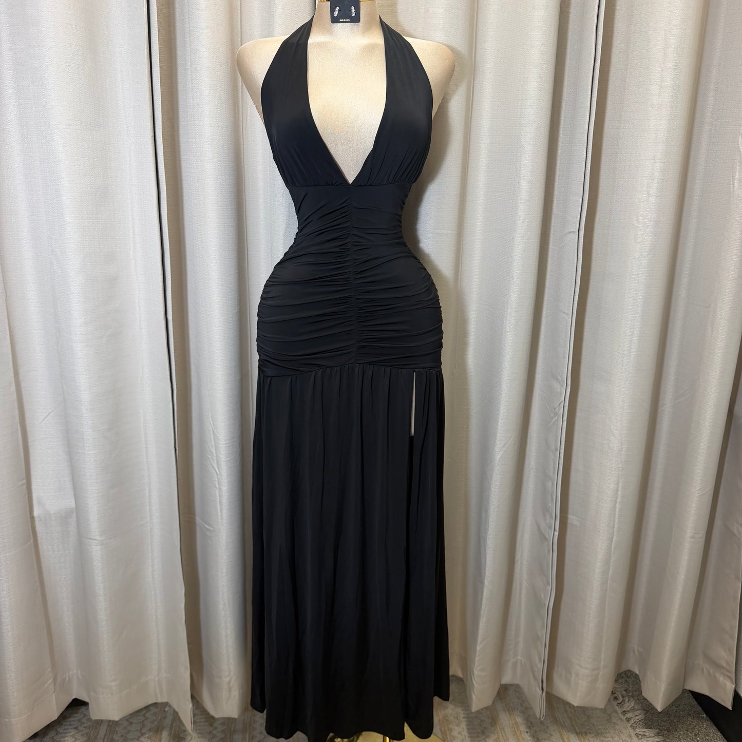 Halter Plunging Neckline Ruched Maxi Dress-black