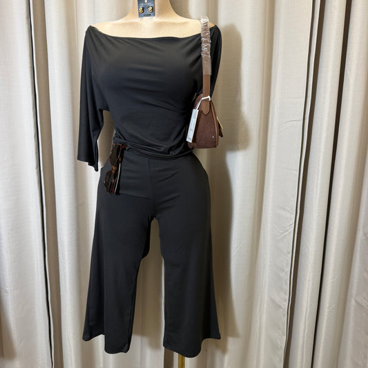 Crop Top Capri set-Black