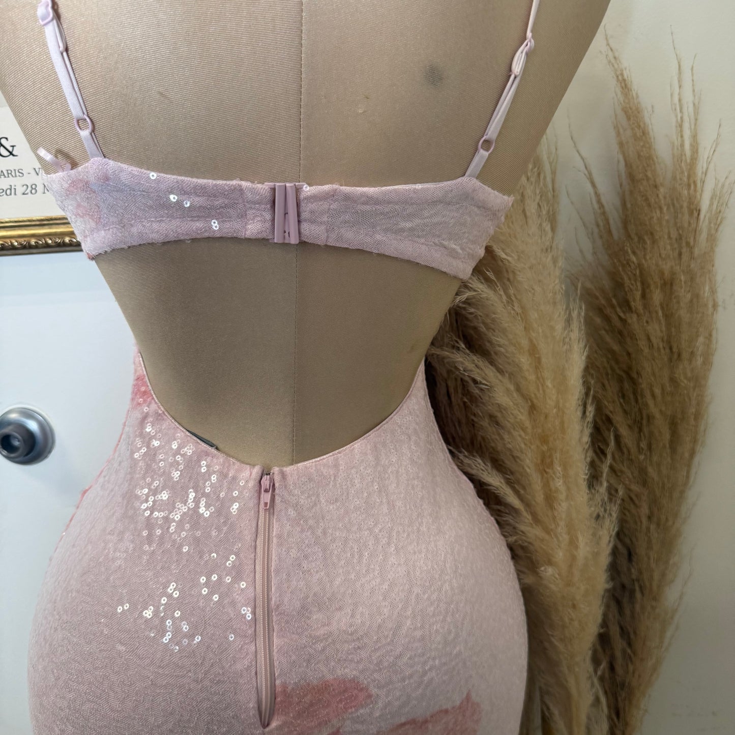 Mesh DTP Print w/ Sequins-Pink