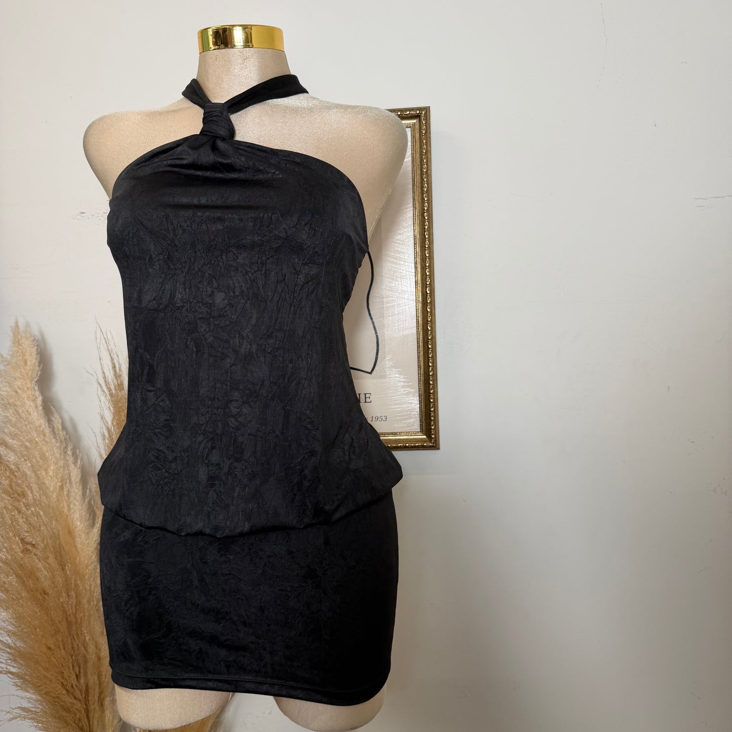 Knot Halter Blouson Bodycon Mini Dress-Black
