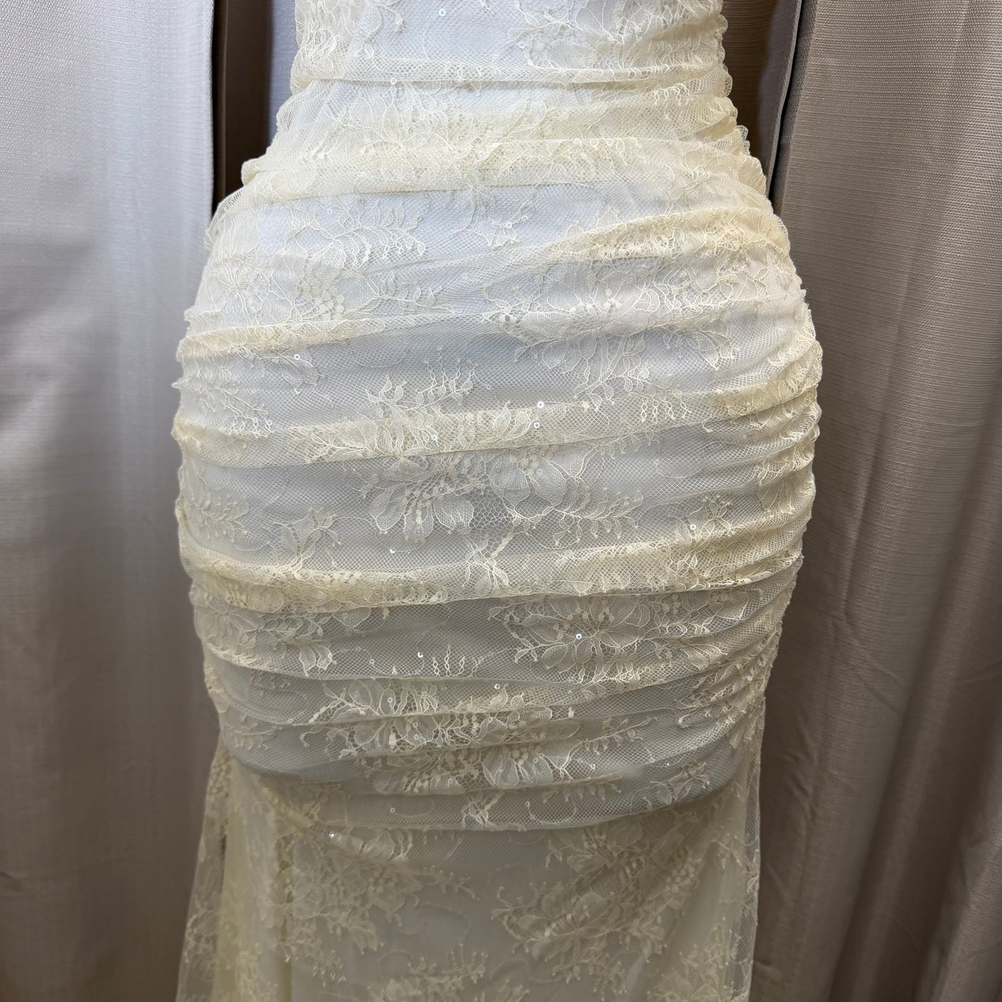 OFF SHOULDER LACE MAXI DRESS-Cream