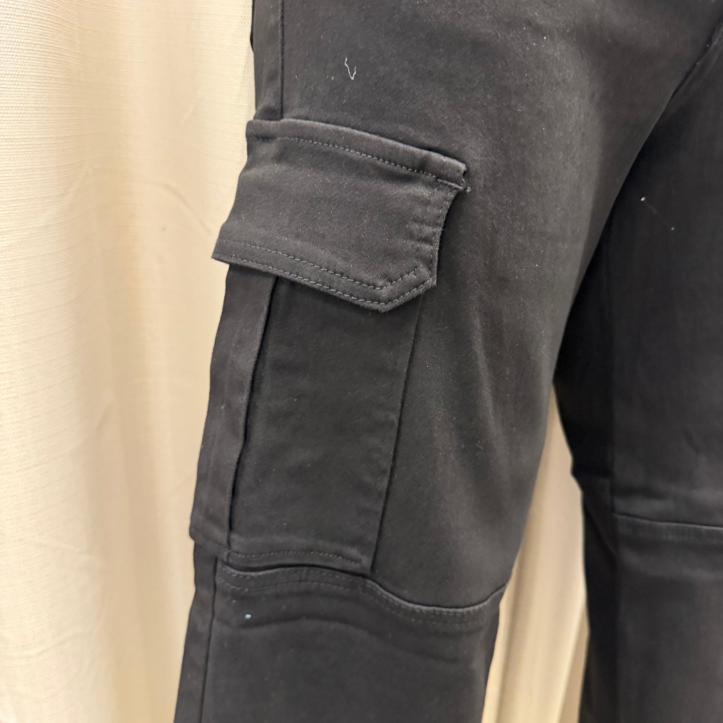 Cargo High waisted pants- Black
