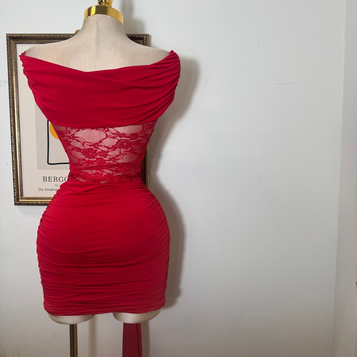 Off Shoulder Lace Dress-Red