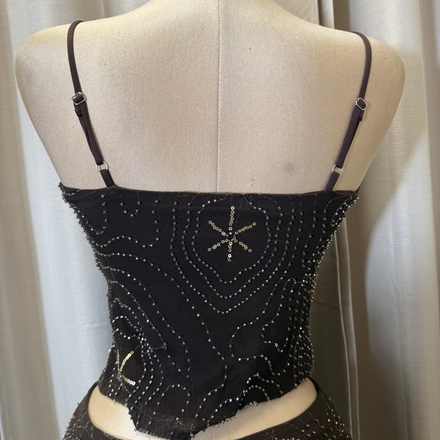 Spaghetti Mesh Top with beads-brown