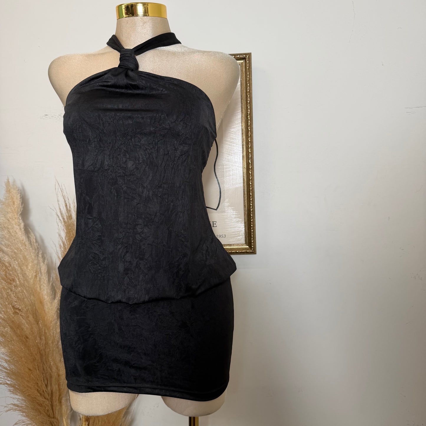 Knot Halter Blouson Bodycon Mini Dress-Black