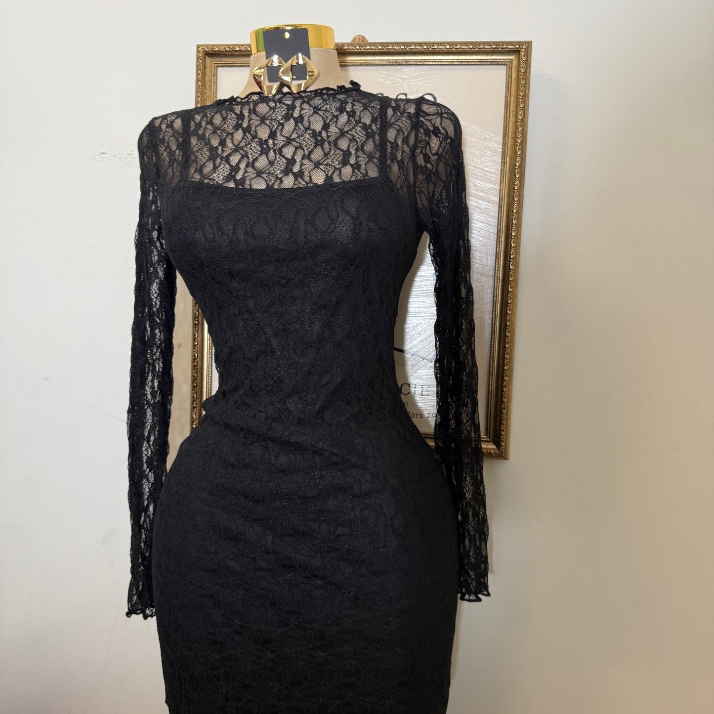 Rosie Lace Midi Dress-Black