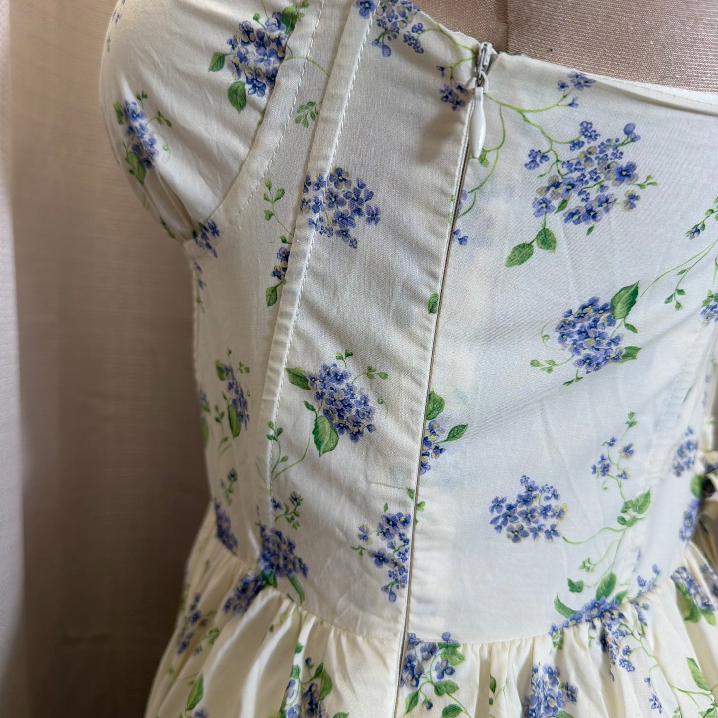 Floral Sleeveless spaghetti strap sweetheart neck fit and Flare Dress-Ivory/Blue