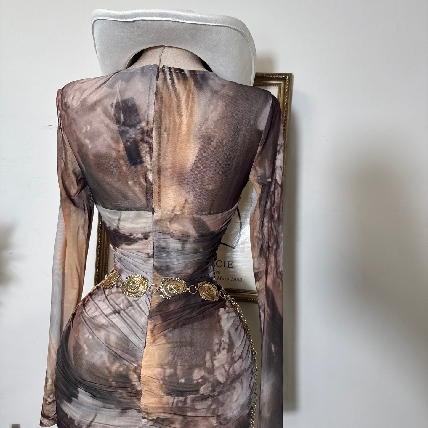 Round Neck Long Sleeve Ruching Midi Dress-Brown Marble