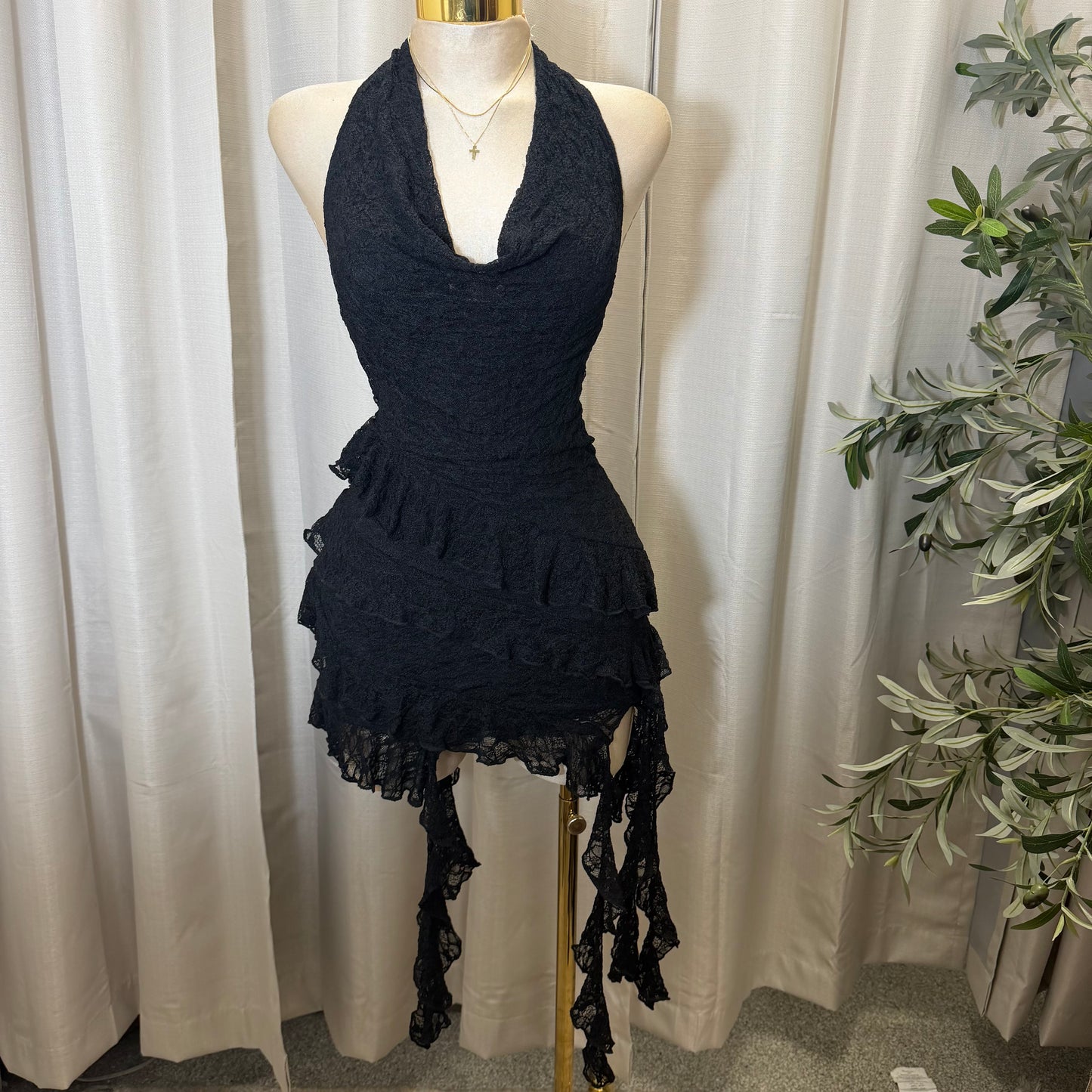 Halter lace mini dress with layered skirt-Black