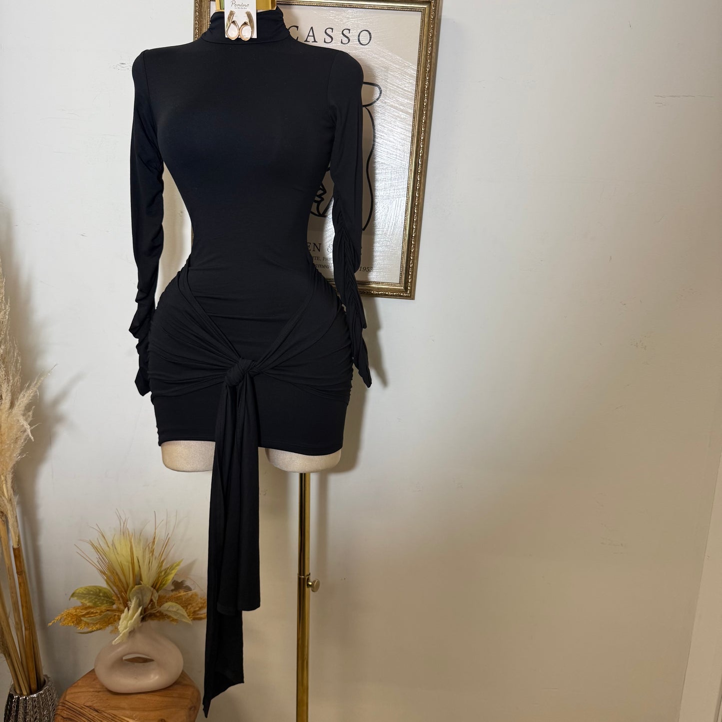Long Sleeve Front Tie Mini Dress-black