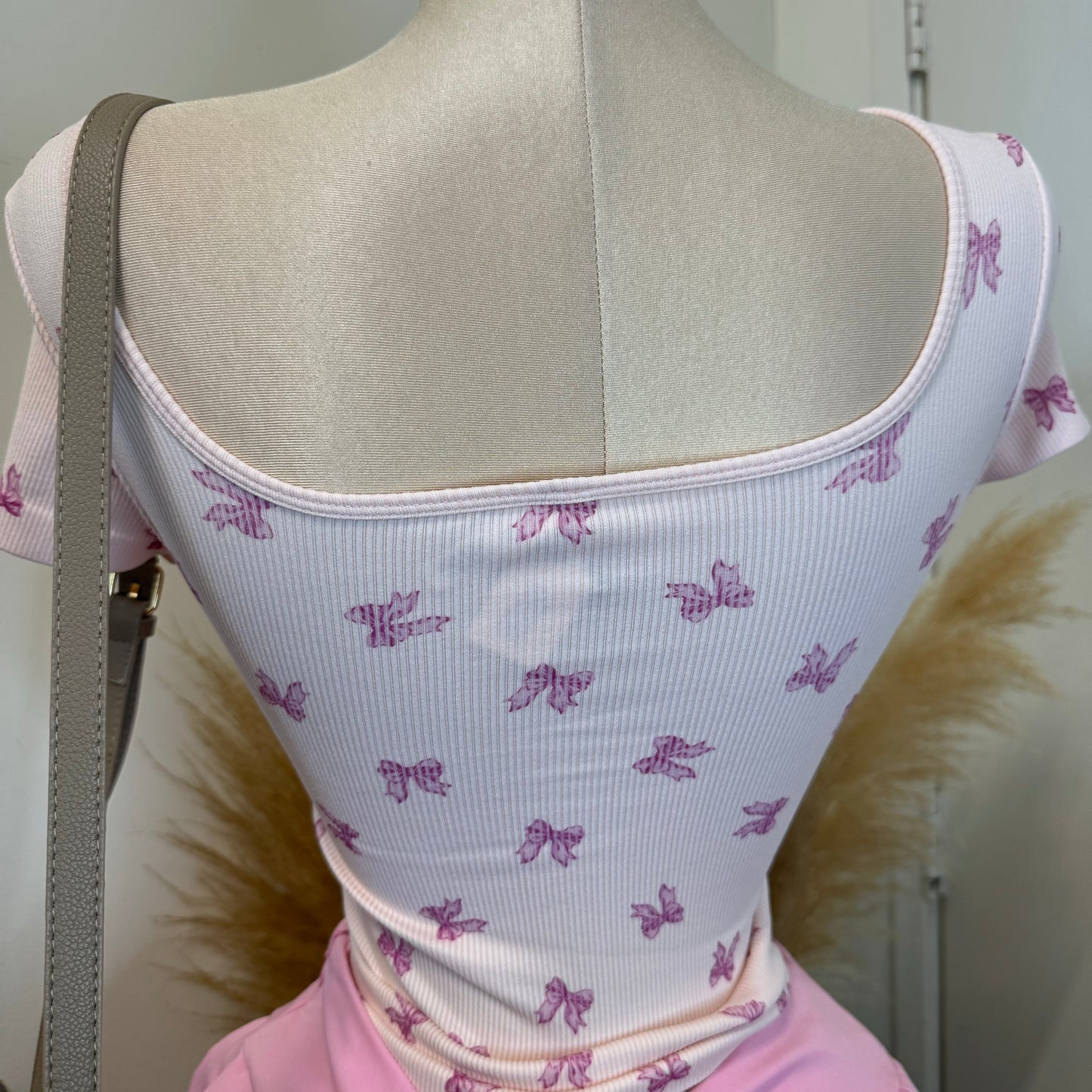 Bow Square Basic Top-Pink