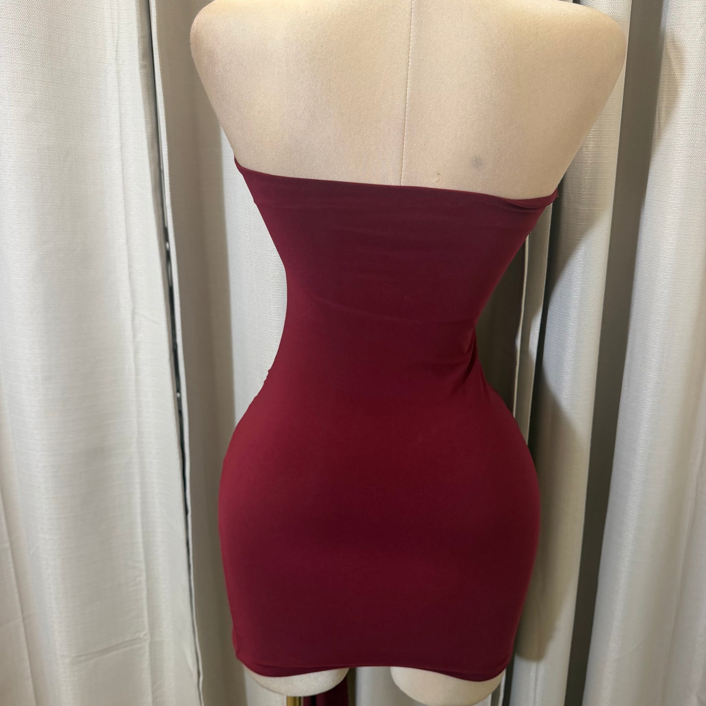 STRAPLESS WAIST WRAP MINI DRESS-Burgundy