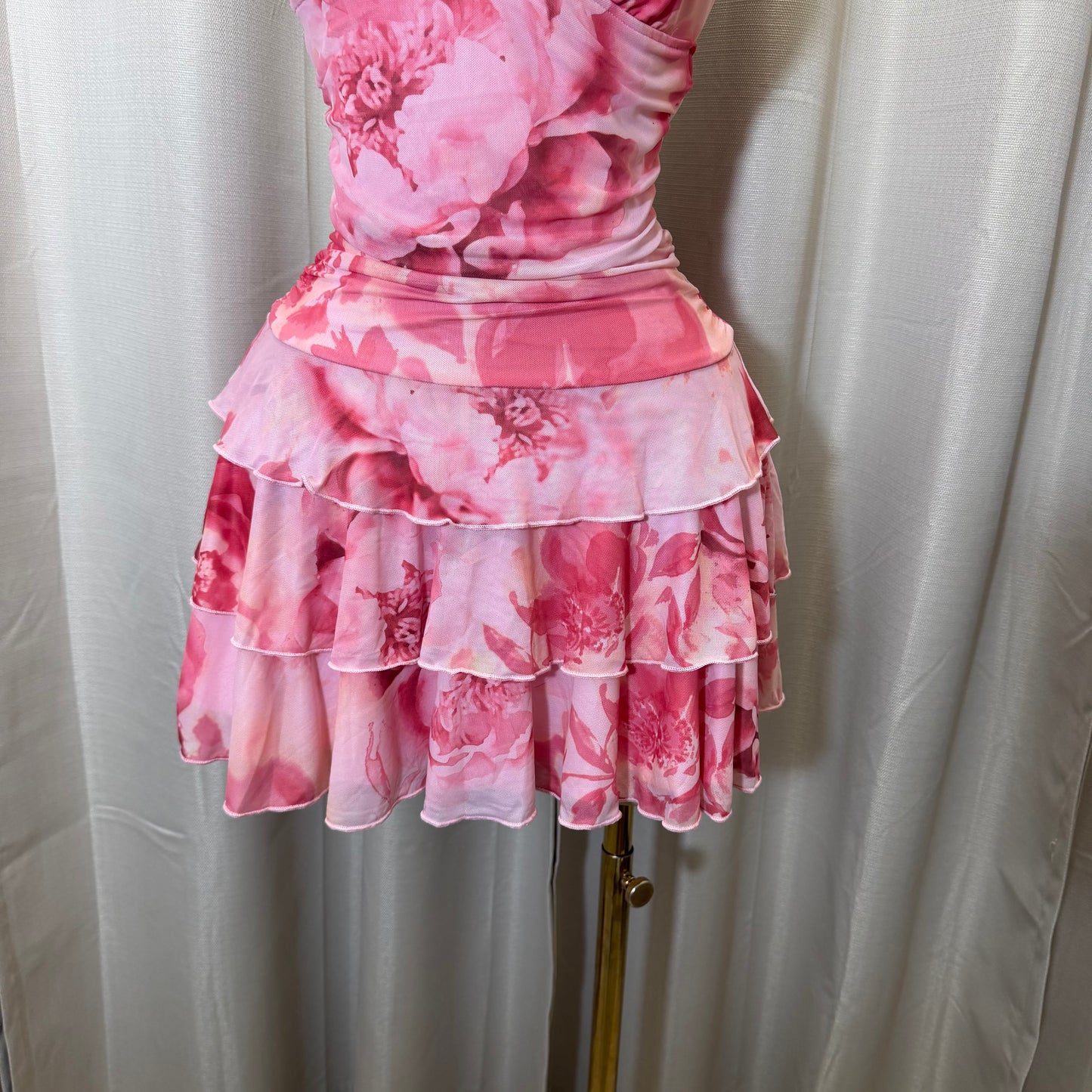 Halter Flare Dress-Pink