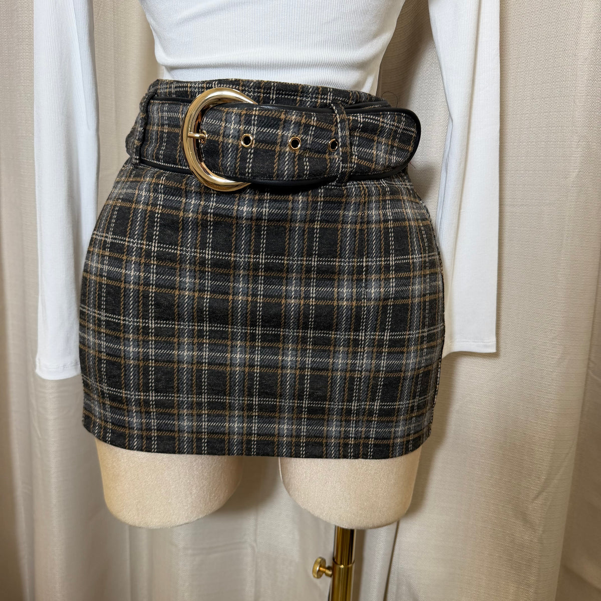 Stretched plaid mini skirt with belt-Black/Brown