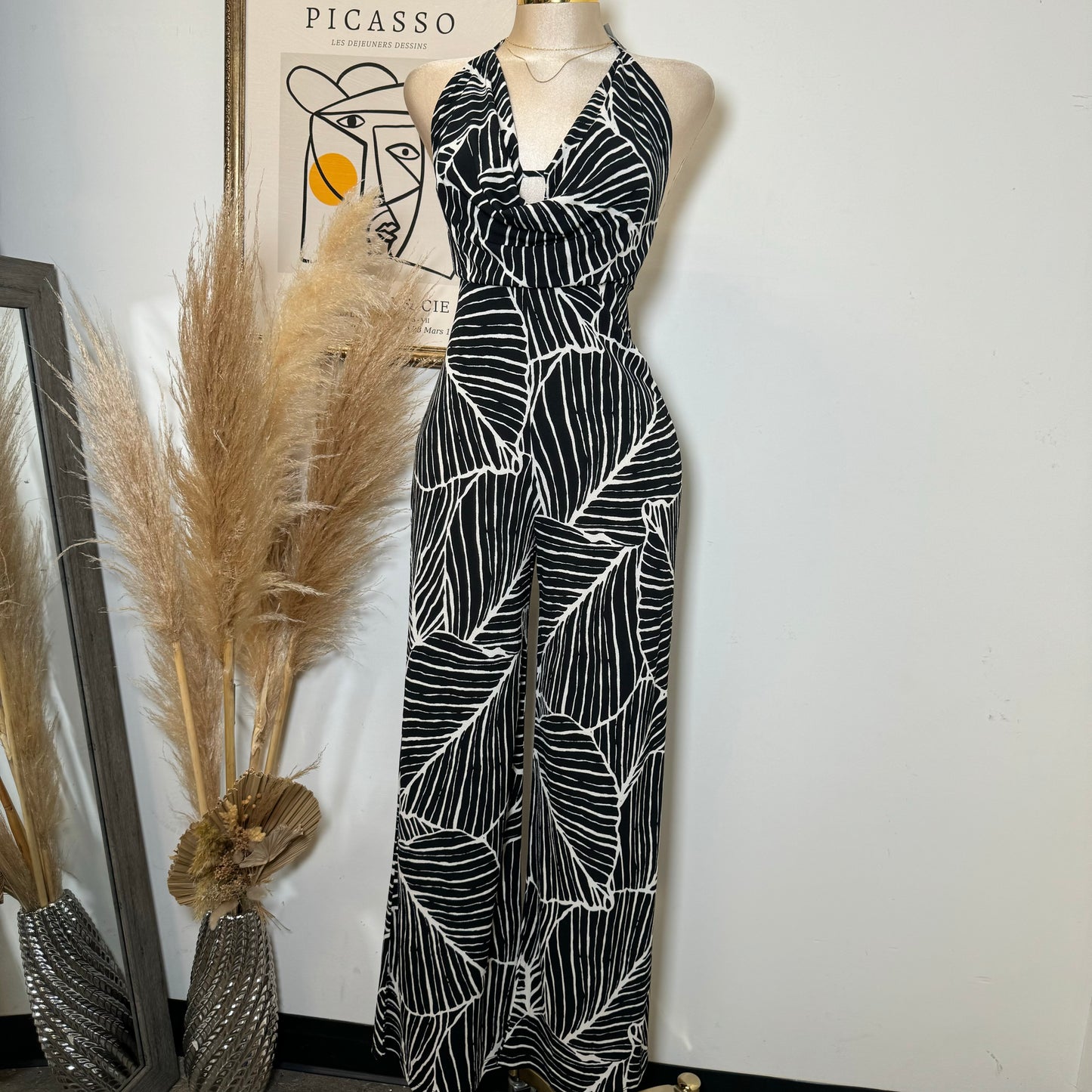Leaf Print  Cowl Neck Halter Jumpsuit-black/White
