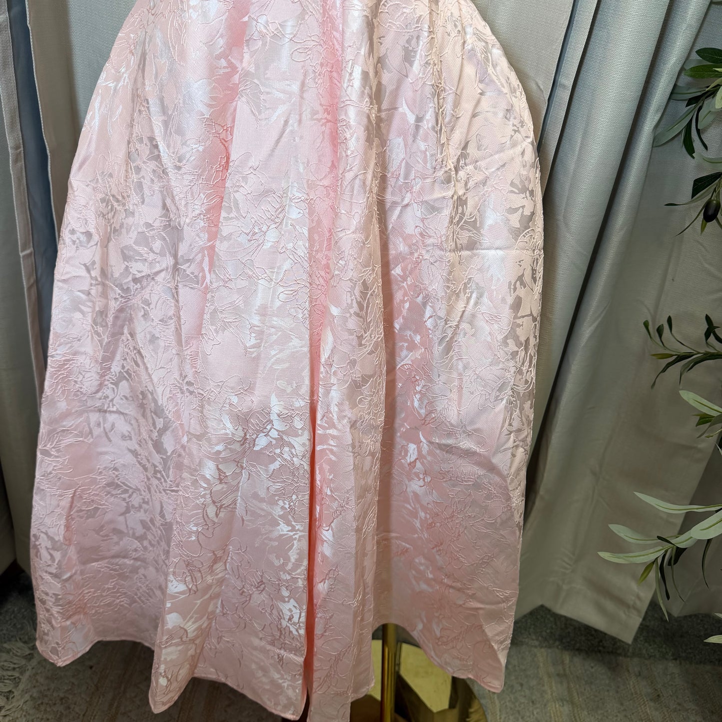 Halter neck Midi Dress-Baby Pink