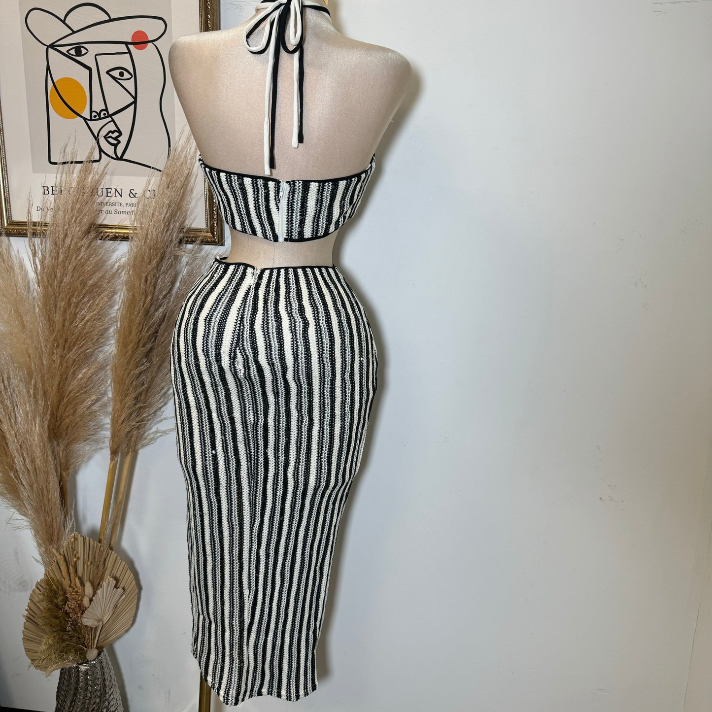 Solid Cut & Sew Knit Cut Out Waist Tie Neck Midi Dress-Black/Oat