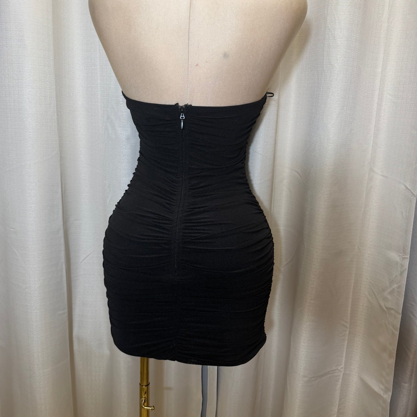STRAPLESS RUCHED MESH MINI DRESS-Black
