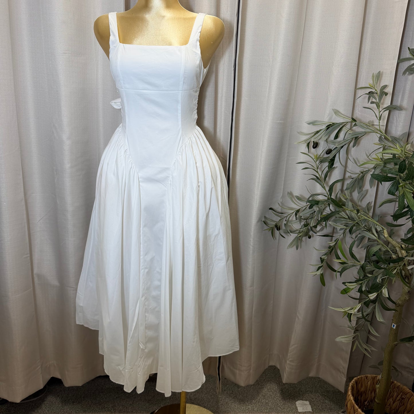 Poplin Back Ribbon MIdi Dress-White