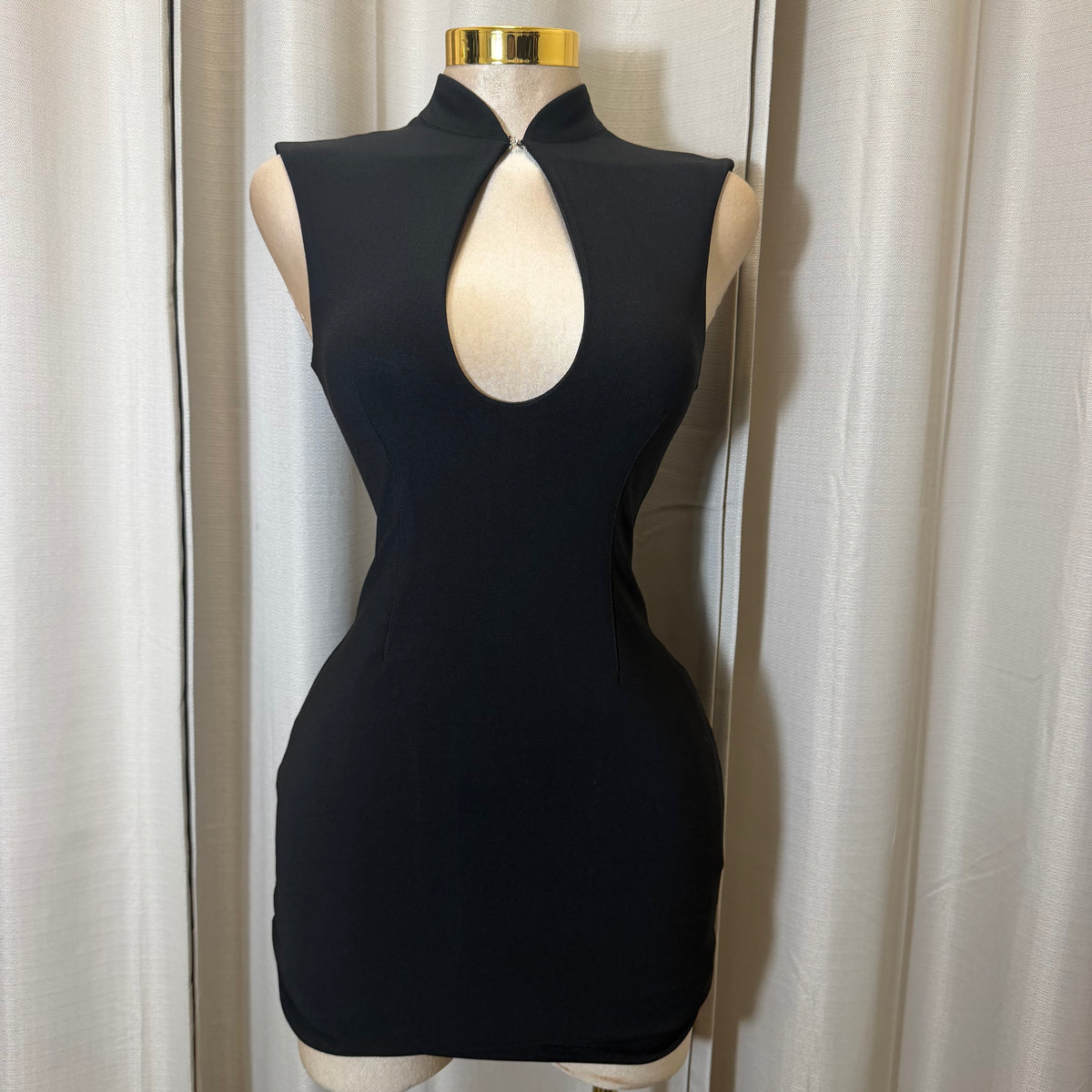 Mock Neck keyhole Mini Dress-Black