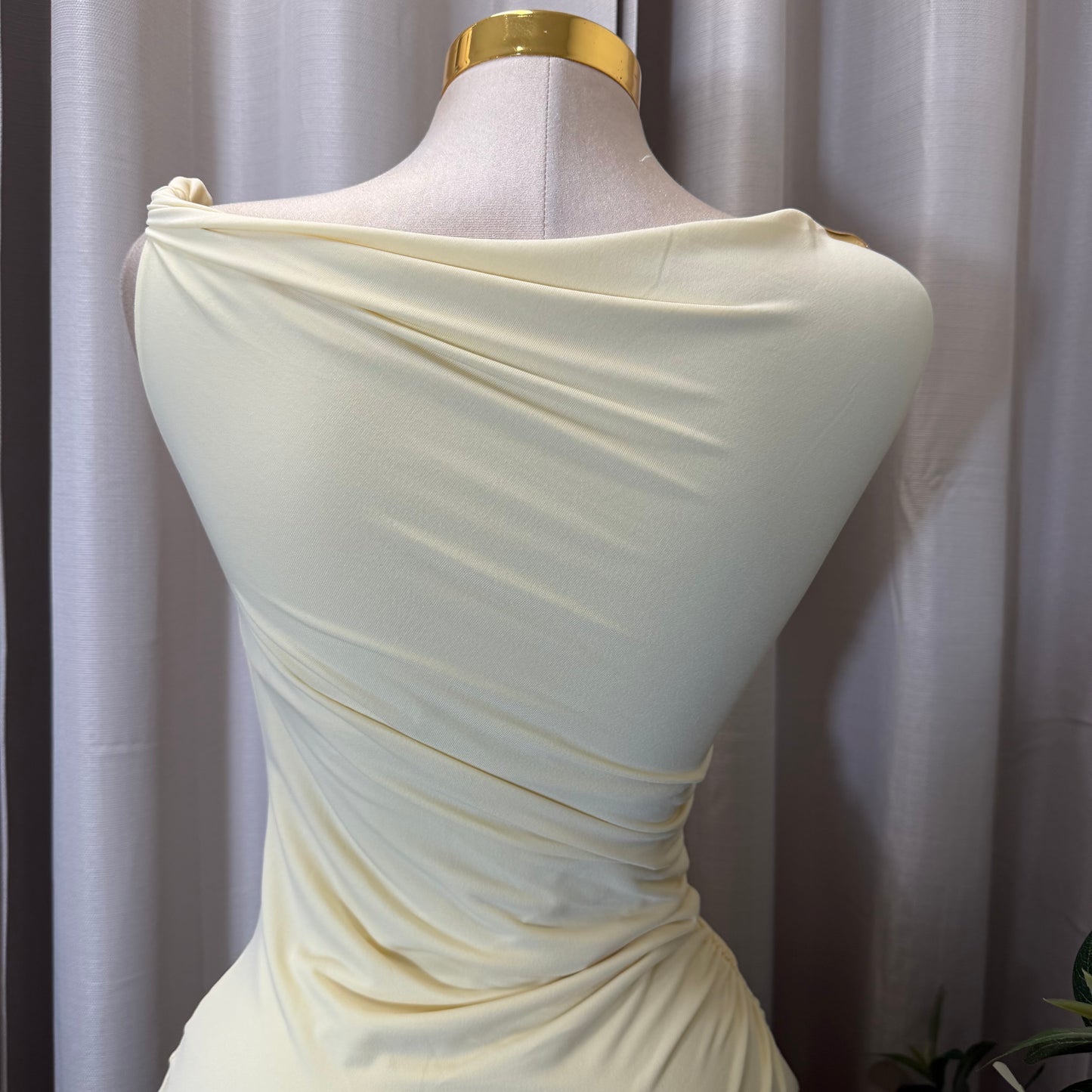 Asymmetric shoulder Gold Detail-Butter Cream