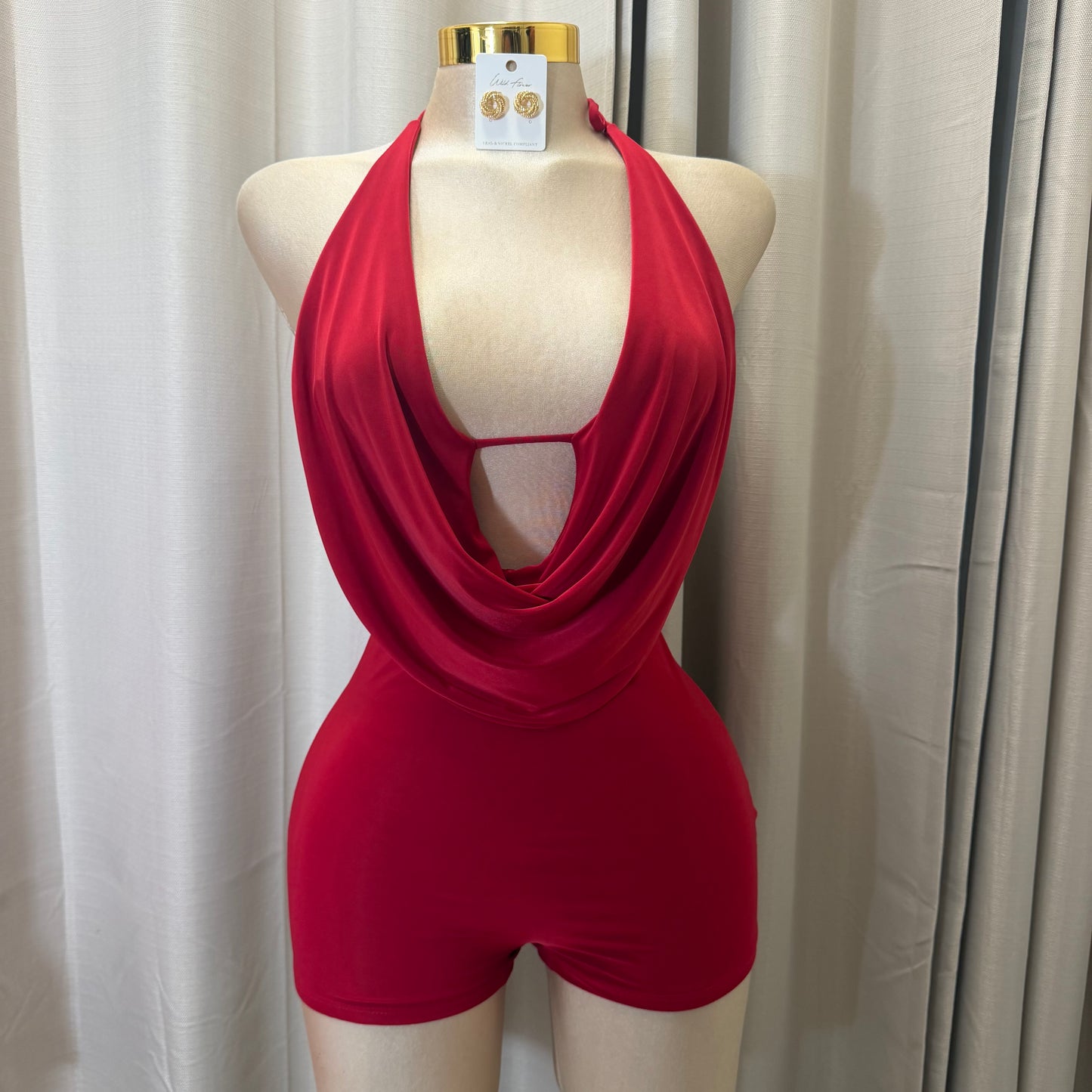 Sleeveless halter cowl Neck Romper-Red