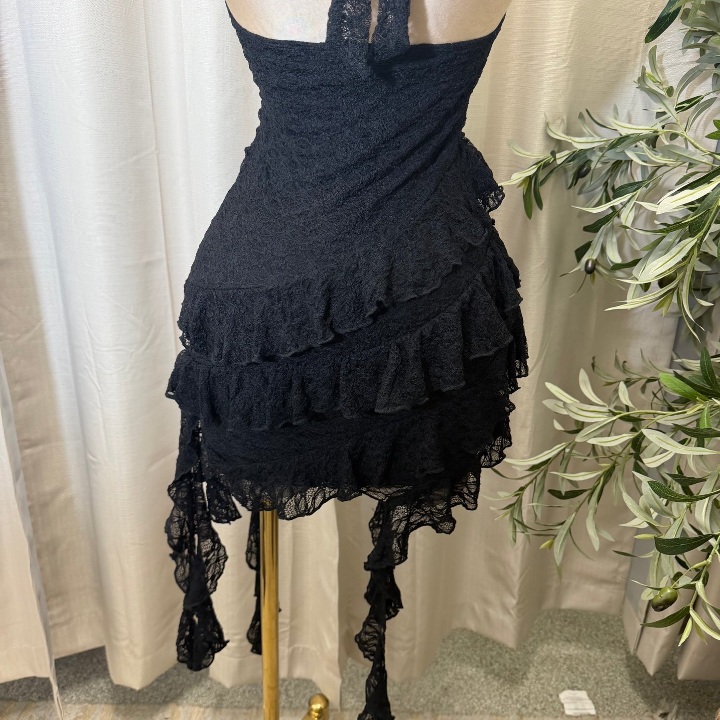 Halter lace mini dress with layered skirt-Black