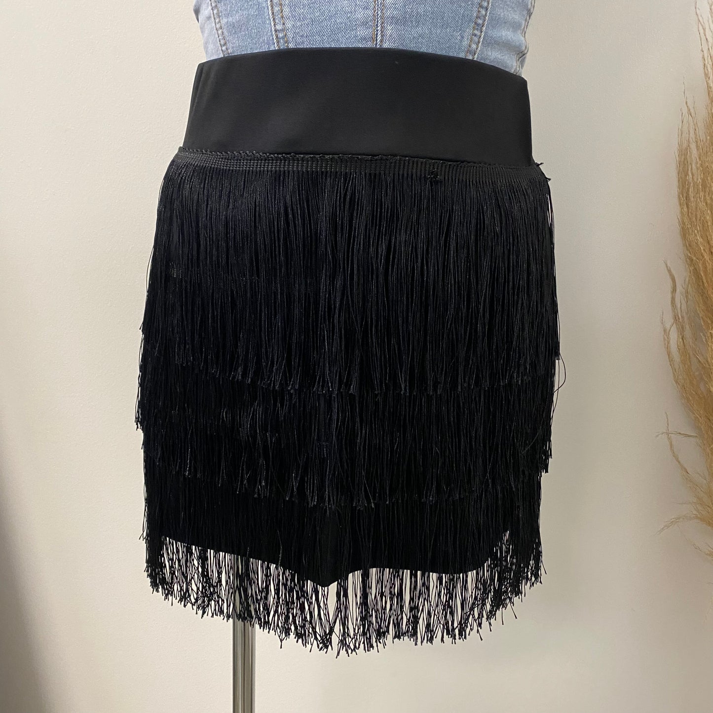 Kathy Fringe Skirt -Black