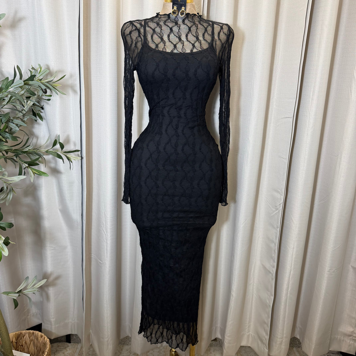 Lace Long Sleeve Maxi  Dress-Black